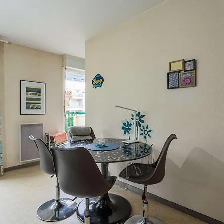 Bel Moderne, 1 Chambre, Balcon, Ascenseur, Parking, Proche Commerces, 10 Min Plages - Fr-1-3-521 Apartamento